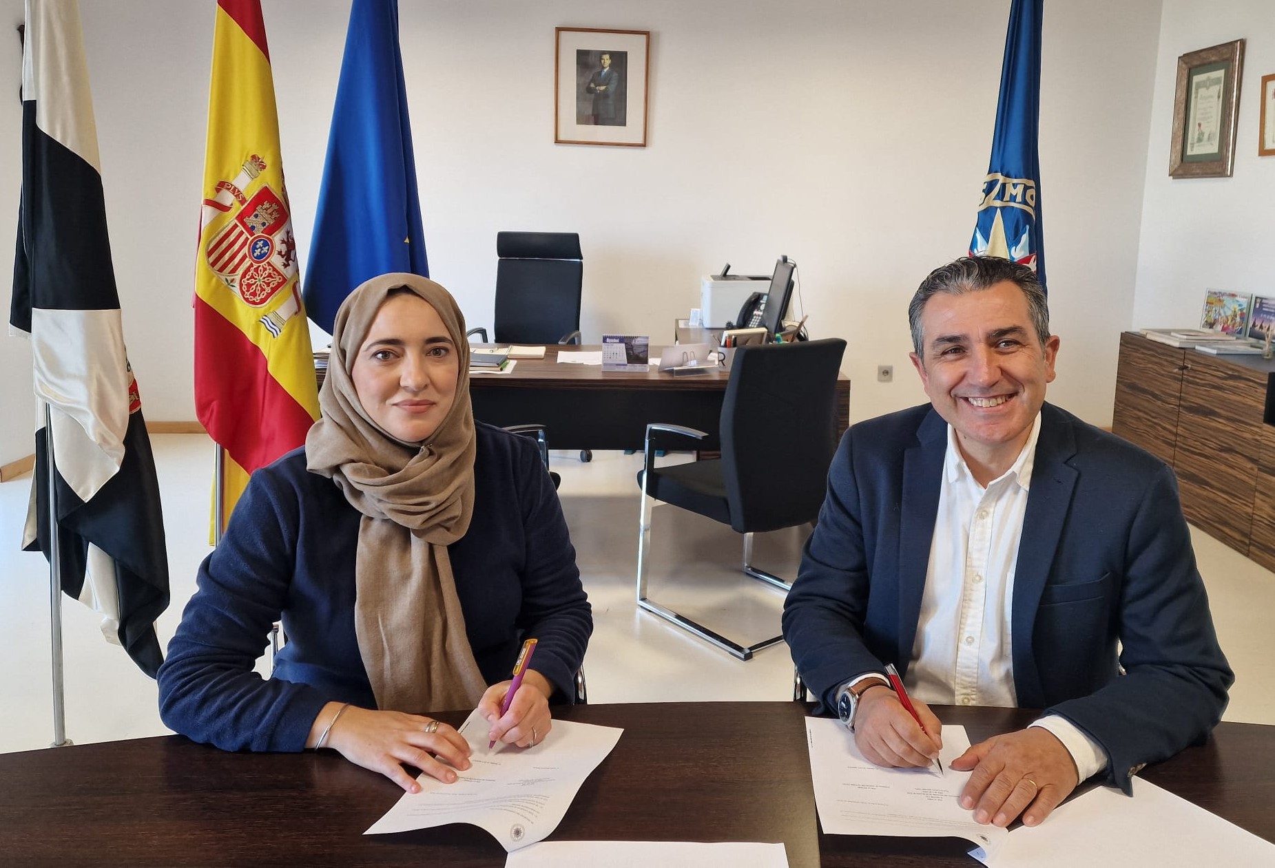 UNED Ceuta y la Asociación Autismo firman un convenio para prácticas académicas del alumnado