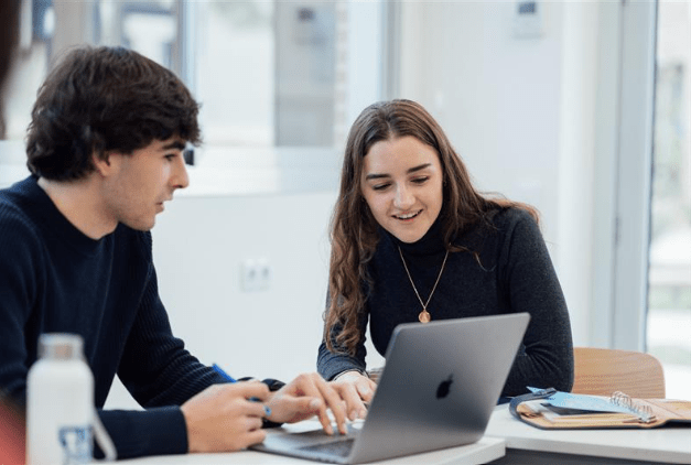   Elegir carrera no es fácil: claves para ayudar a los jóvenes en una de las decisiones más complejas de su vida