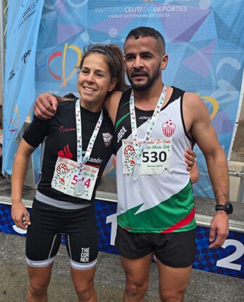 Ceuta despide el año corriendo: Amar y Romero se imponen en una multitudinaria San Silvestre pese al mal tiempo