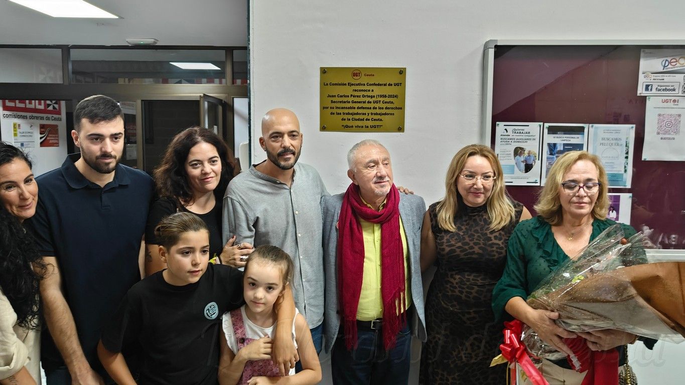 UGT rinde homenaje póstumo a su exsecretario general en Ceuta, Juan Carlos Pérez Ortega