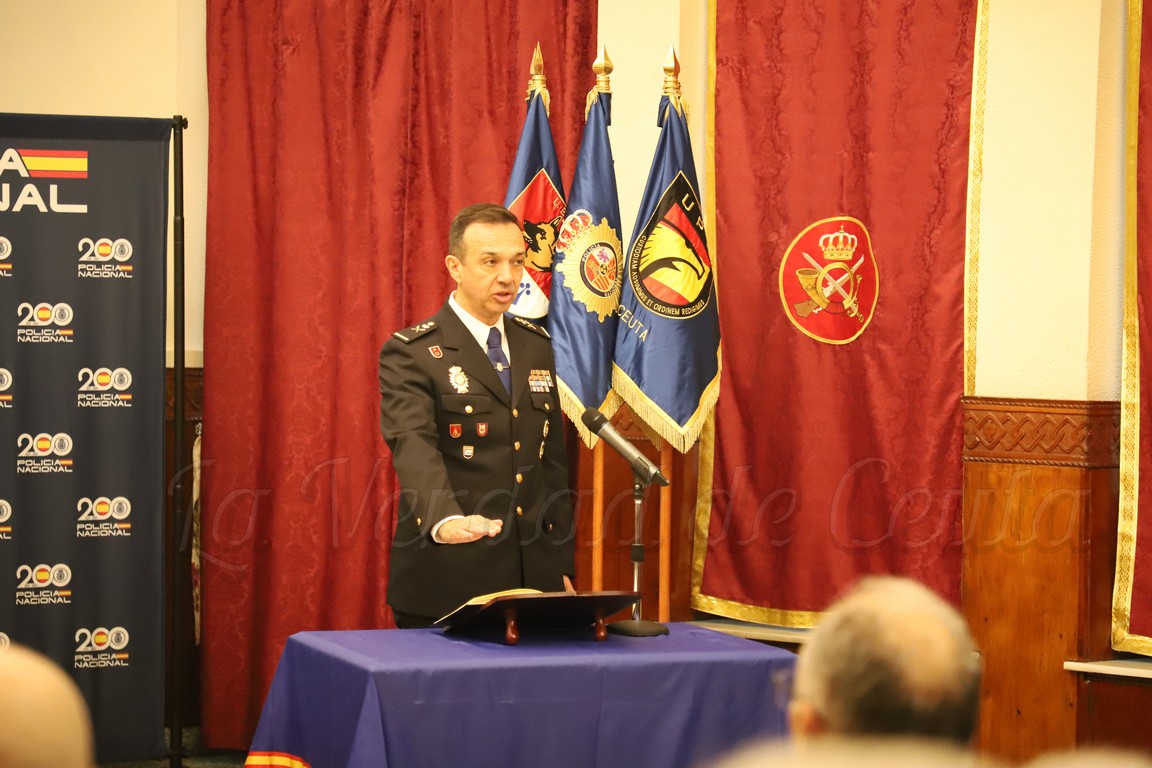 Toma posesion Eloy Roman Policia Nacional 04