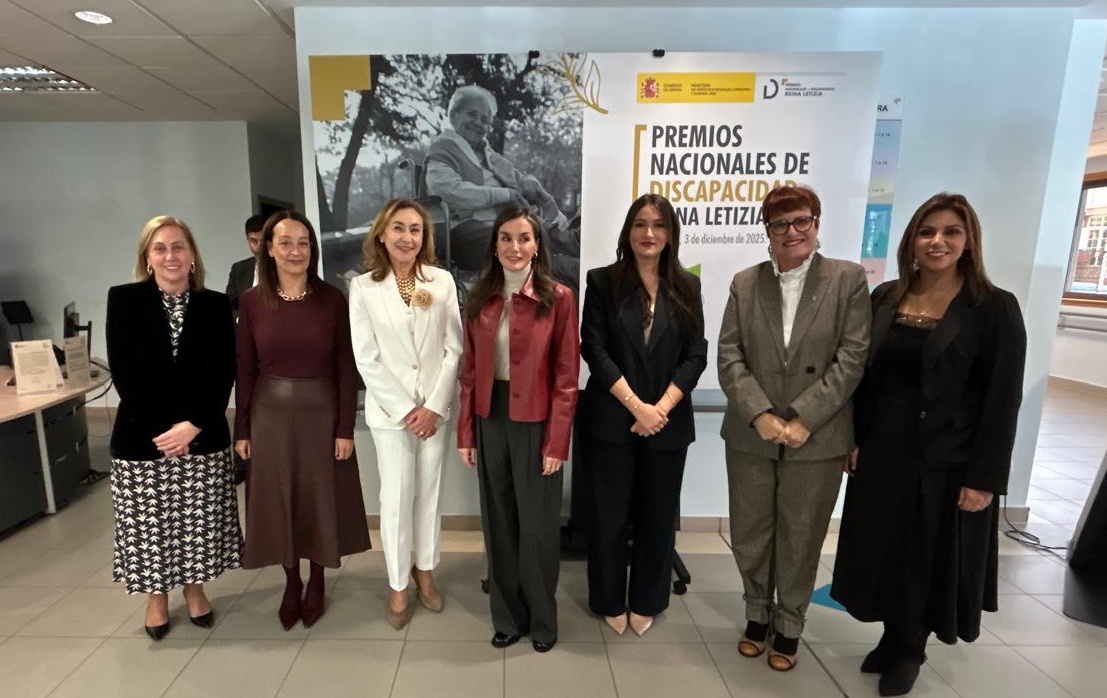 Nabila Benzina asiste a la entrega de los Premios Nacionales de Discapacidad