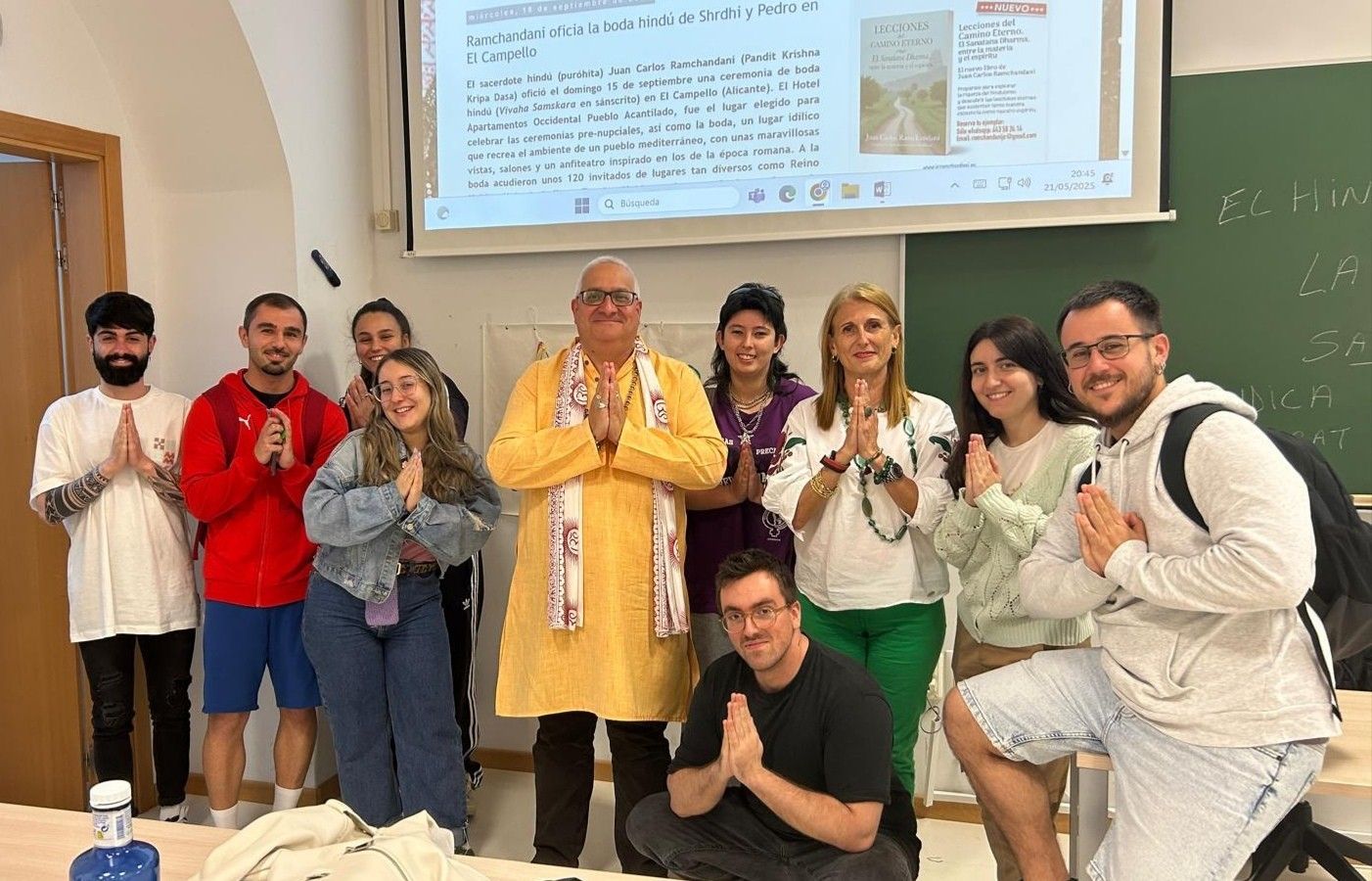Ramchandani imparte una conferencia sobre hinduismo en la UGR en Ceuta