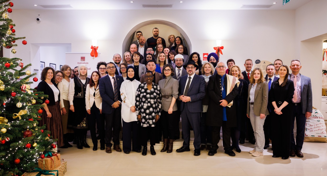  Ramchandani participa en una reunión de la OSCE en Varsovia sobre el papel de las religiones en la erradicación de la violencia contra mujeres y niñas