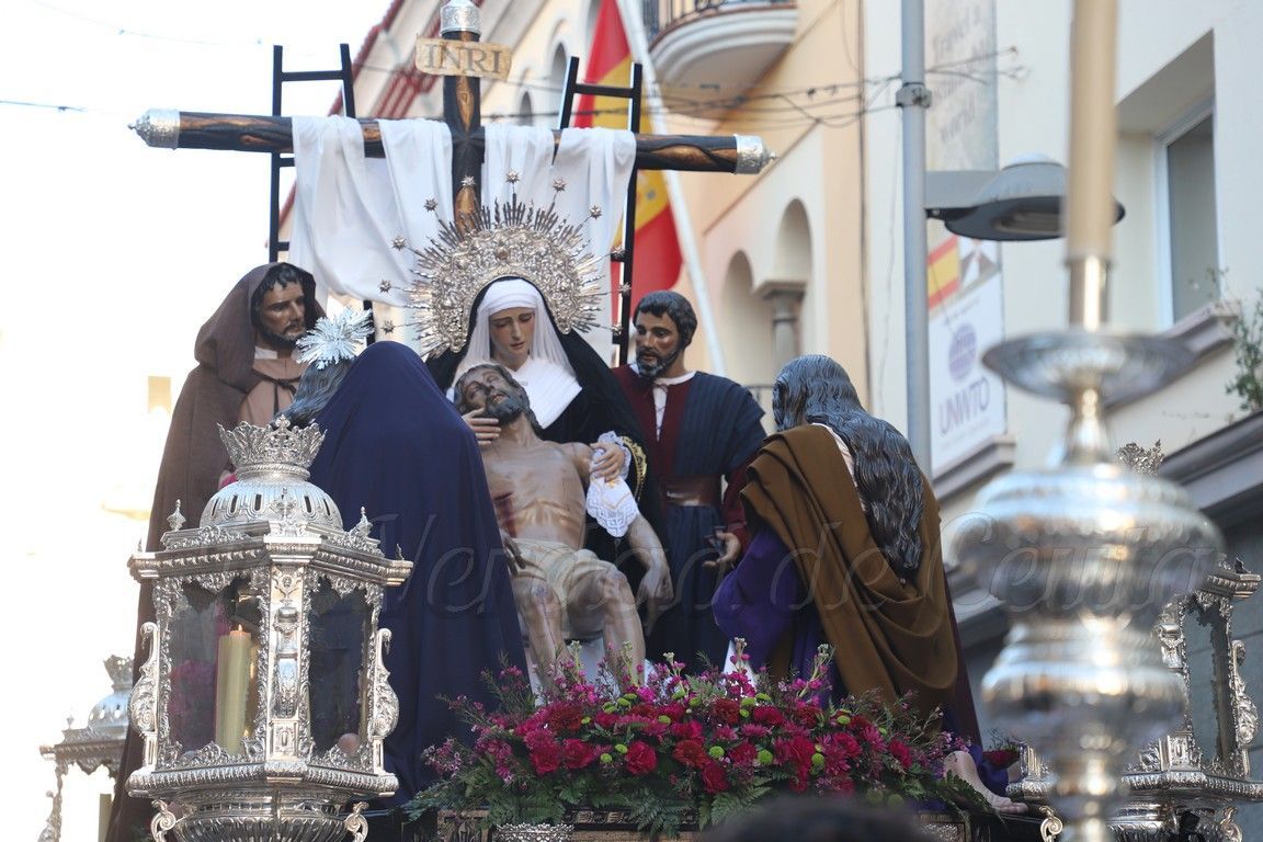 La Cofradía de la Paz y la Piedad inaugura con solemnidad el Viernes Santo en Ceuta