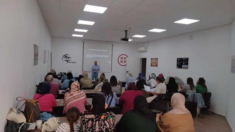La FAMPA realiza un taller sobre protección de datos