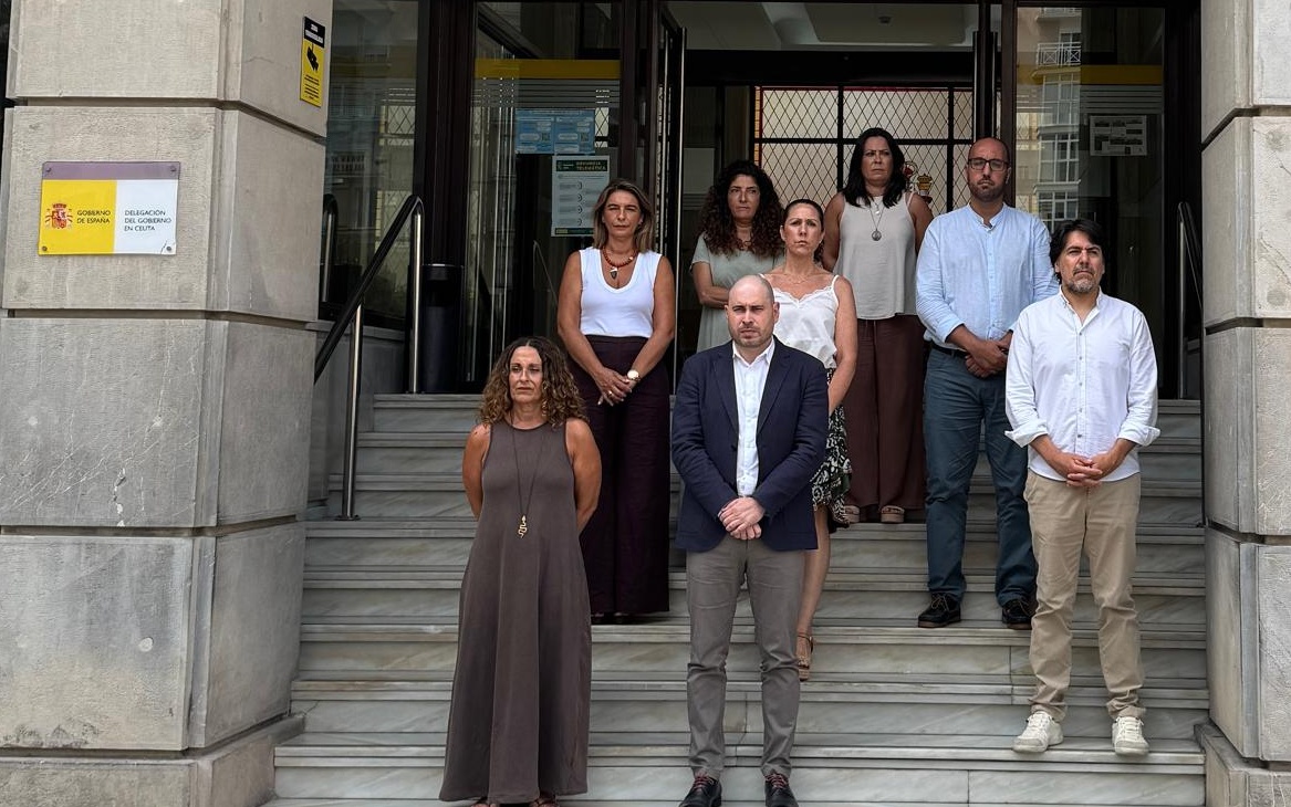 Ceuta guarda un minuto de silencio por la última víctima de violencia de género
