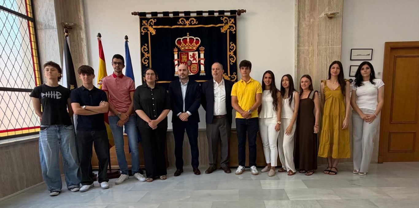 Los mejores estudiantes de la PBAU reciben el reconocimiento de la Delegación del Gobierno