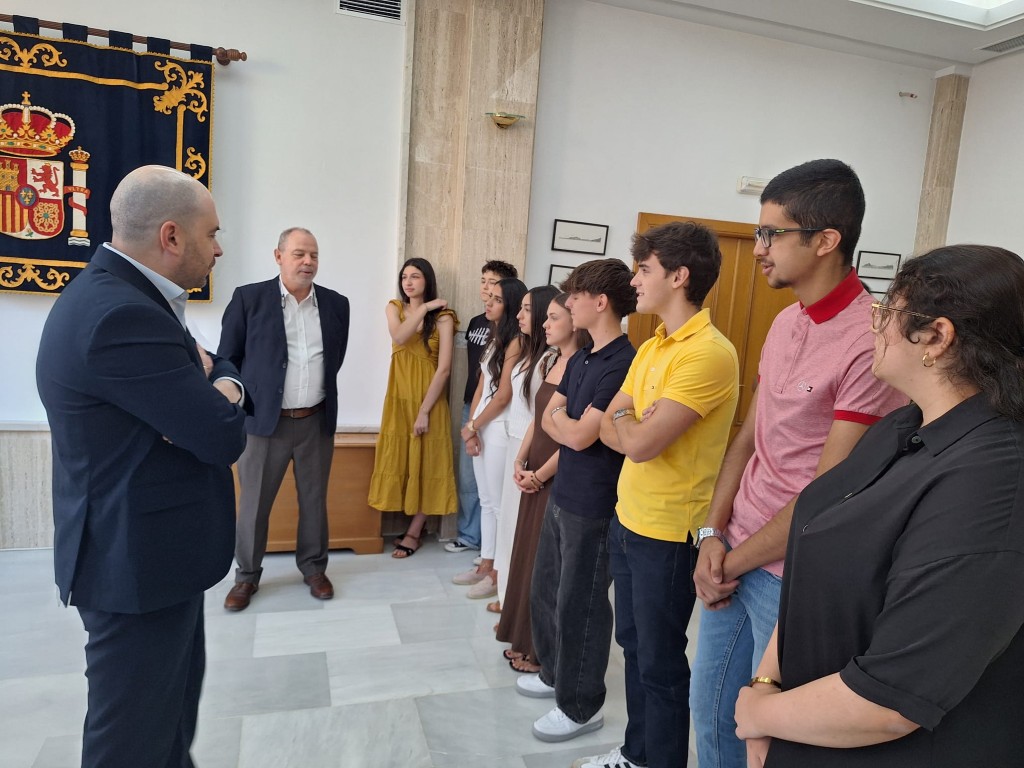 Recepcion mejores estudiantes EBAU 2