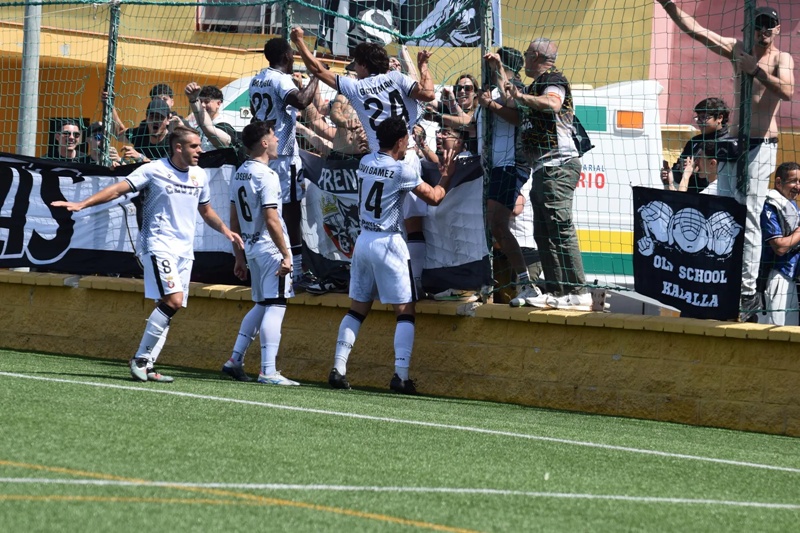 La AD Ceuta FC “B” firma un empate vibrante ante el Dos Hermanas y deja abierta la eliminatoria (2-2)