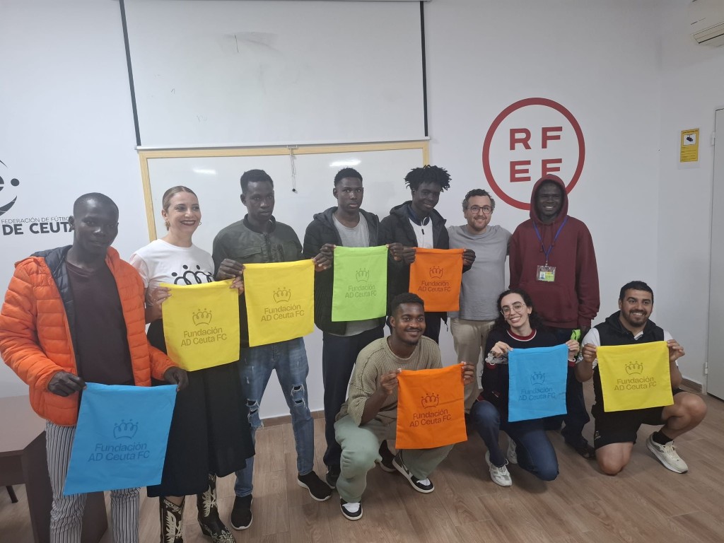 Bassinga participa en una jornada organizada por la Fundación AD Ceuta con el equipo Genuine y usuarios del CETI