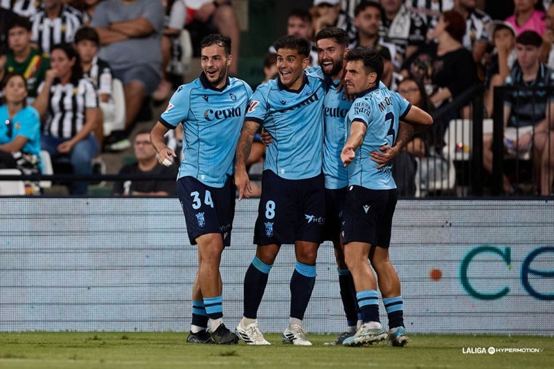 El Ceuta quiere confirmar su reacción ante un Sabadell que todavía no sabe ganar lejos de casa