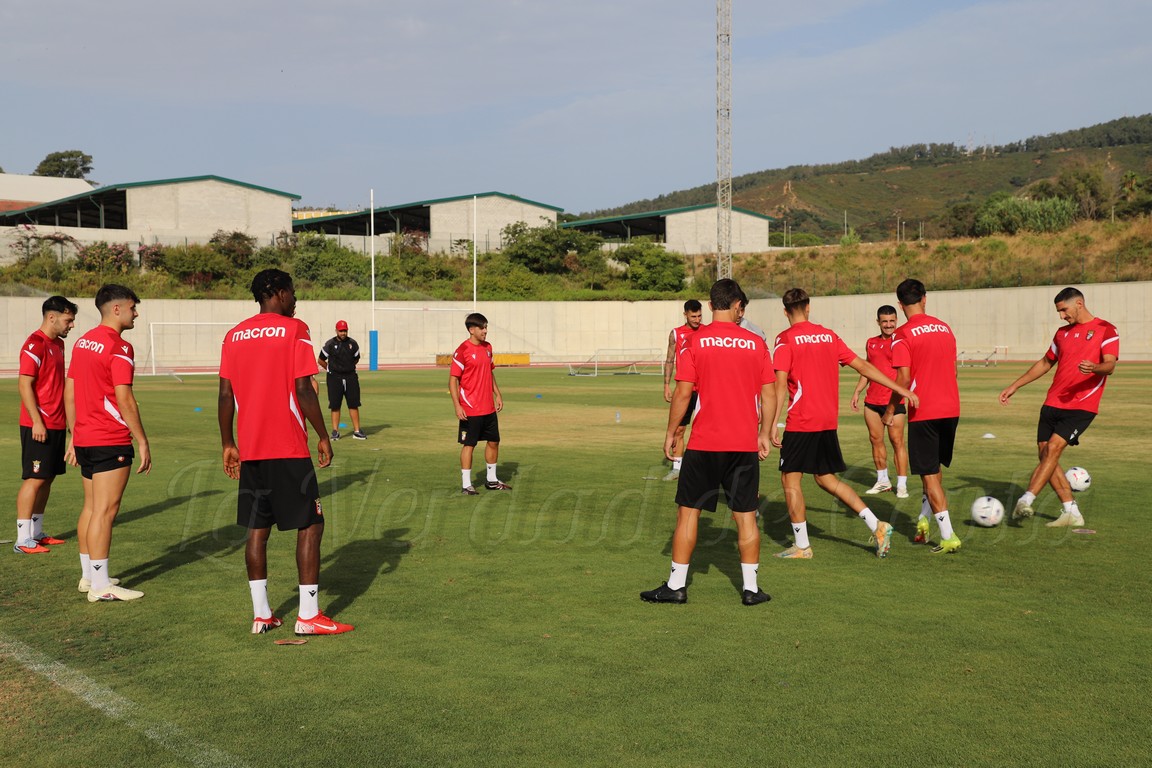 AD Ceuta entrenamiento 26 27 06