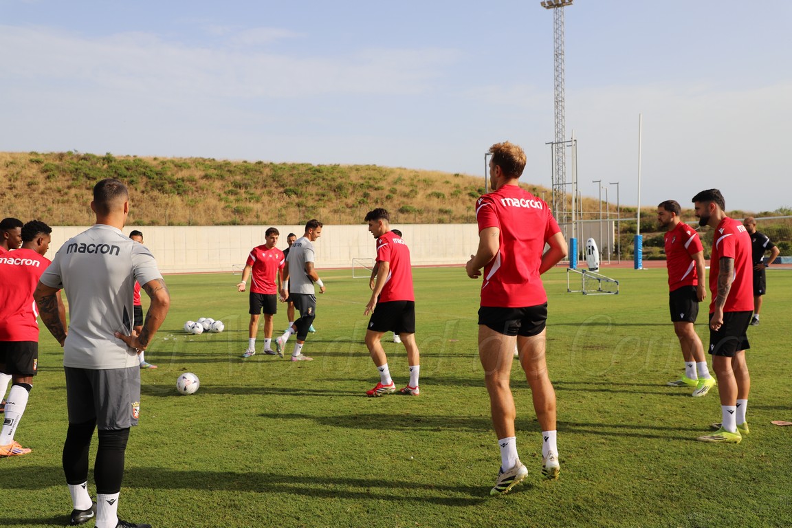 AD Ceuta entrenamiento 26 27 09