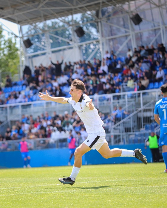 Víctor Corral deja la AD Ceuta FC tras poner su sello en el ascenso a Segunda