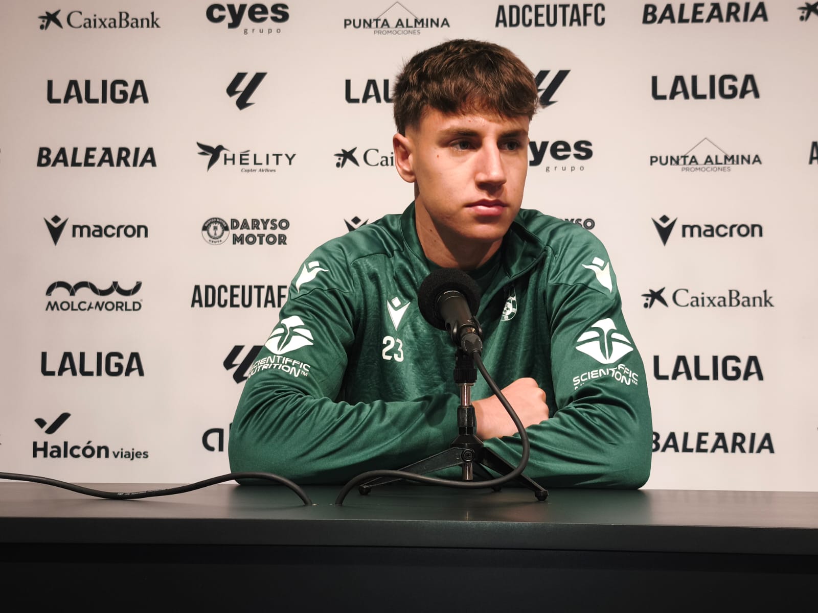 Marc Domènech avisa antes del partido ante el Almería: “Vamos a ir a por ellos”