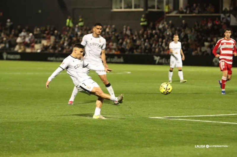 Trofeos La Verdad de Ceuta tras la 27ª jornada de liga entre la AD Ceuta FC vs Granada CF (2-1)