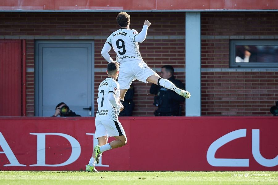 El catalejo: la jornada 28 de Liga Hypermotion (CD Mirandés - AD Ceuta)