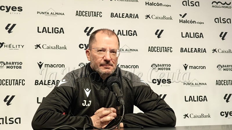 José Juan Romero: “El vaso está a punto de rebosar y mañana puede ser el partido que nos dé la permanencia”