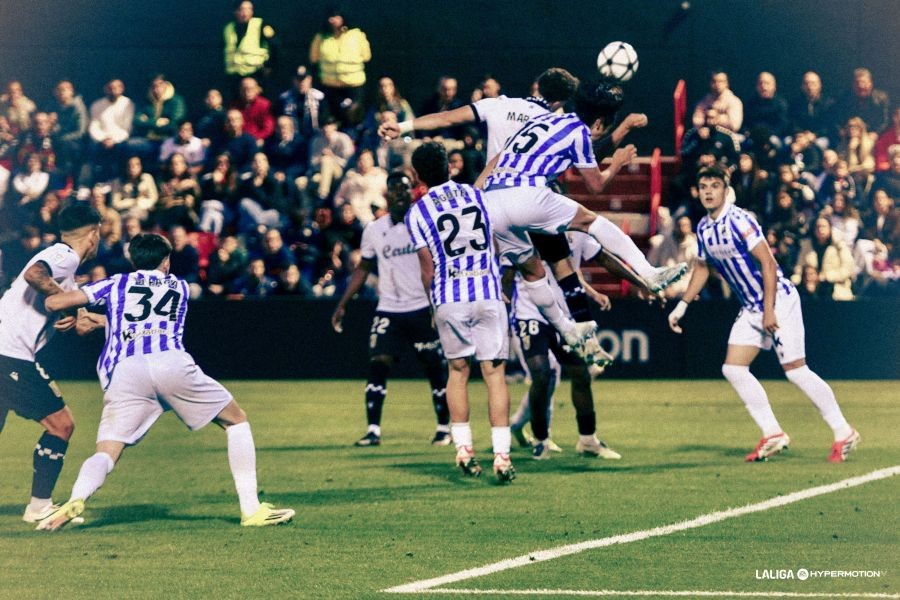 La Real Sociedad B perdona la vida y no aprovecha la espesura del Ceuta (0-0)