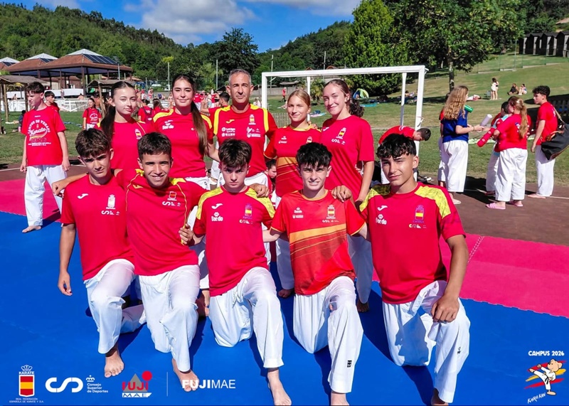 El karate ceutí sigue creciendo: Julia participa en la concentración de la Selección Española y el club completa una intensa semana de entrenamientos