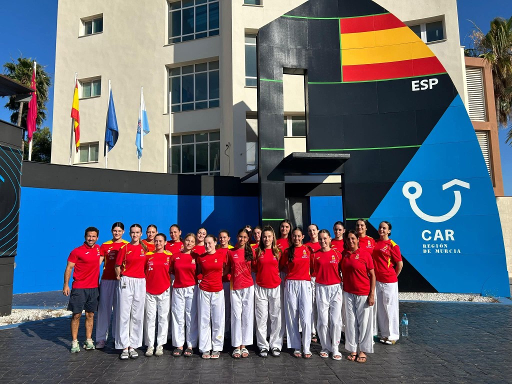 La ceutí Julia Melgar participa en otra concentración de la selección española de kárate