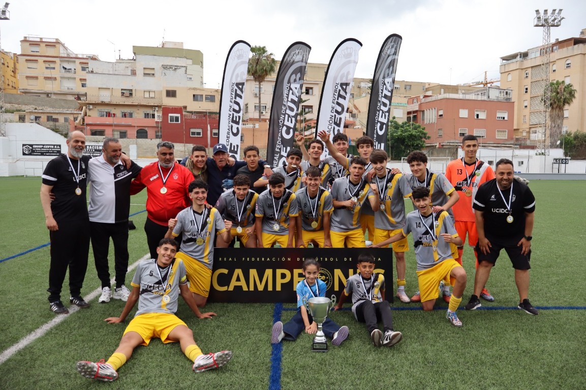 El Sporting Atlético conquista la Copa Juvenil tras imponerse al UCIDCE en el José Benoliel