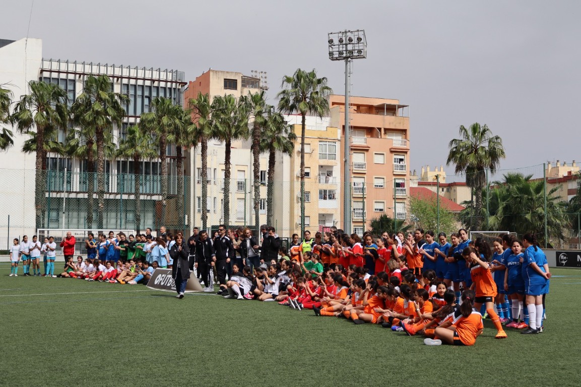 El Emilio Cózar reúne a cerca de 500 jugadoras en el arranque de la cuarta Liga Escolar Femenina