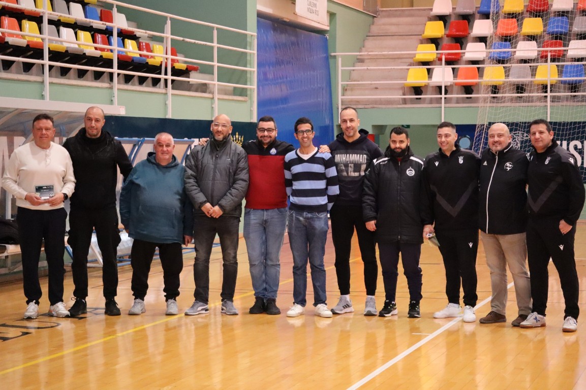 La Formación Itinerante RFFCE de Fútbol Sala finaliza con un acto de agradecimiento a la AD Ceuta FC y a Anto Fernández