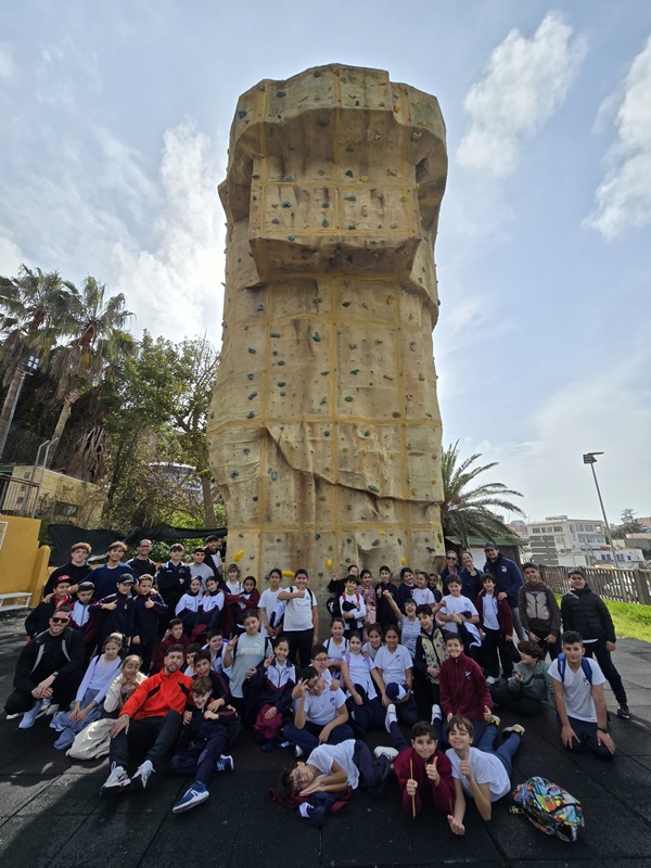 Más de 500 escolares de Ceuta participan en las jornadas de iniciación a los deportes de montaña organizadas por la FDMEC 