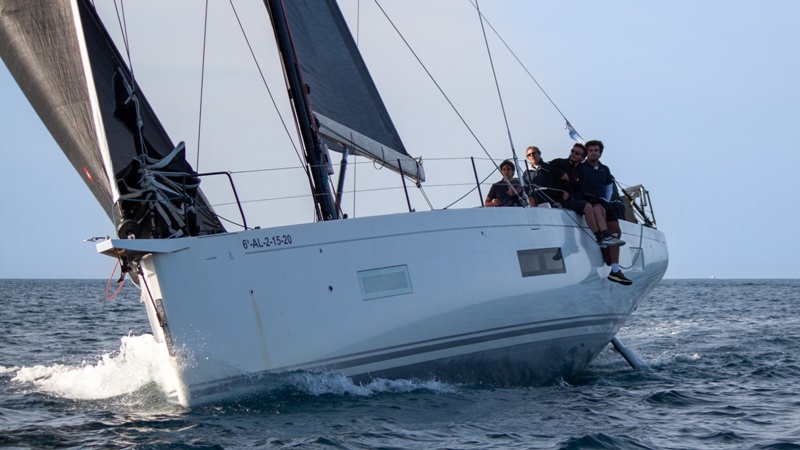 Castaer Yacht Vela 4