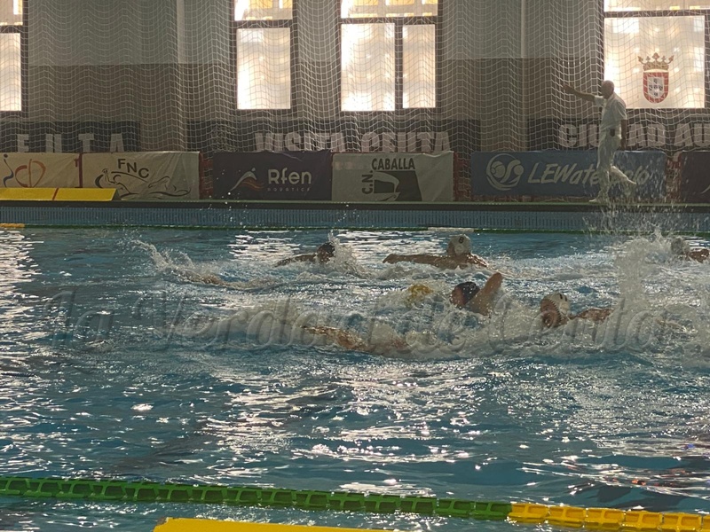 El CN Caballa logra dos puntos ante el último clasificado tras un mal último cuarto (20-21)