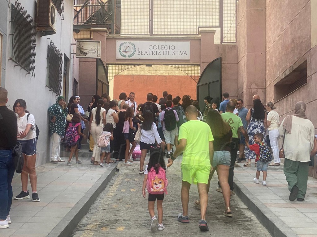 El Foro de la Educación califica de «muy deficiente» a «deficiente» el dispositivo de seguridad exterior