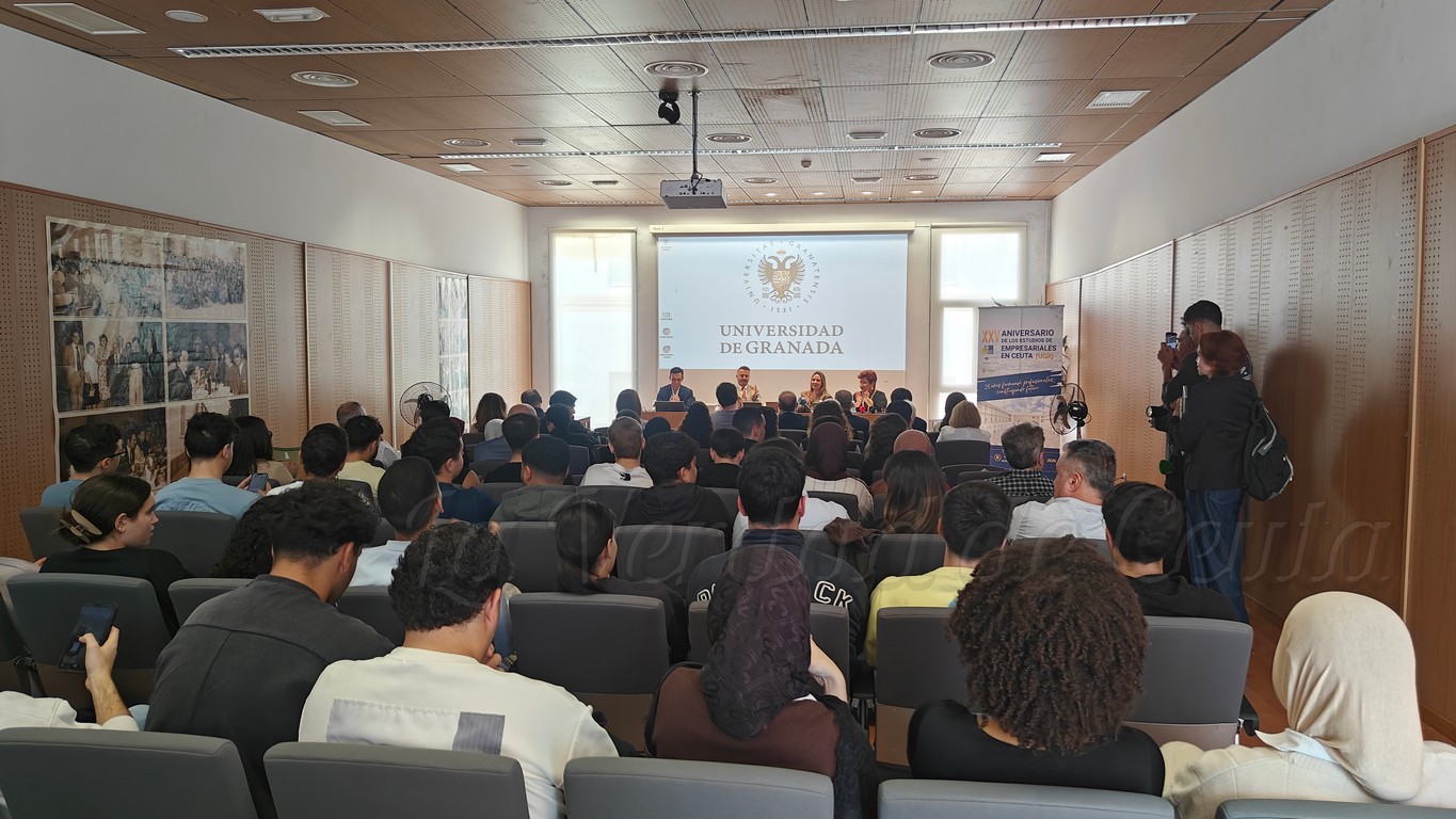 El Grado de ADE en Ceuta celebra 25 años como motor de talento y desarrollo económico