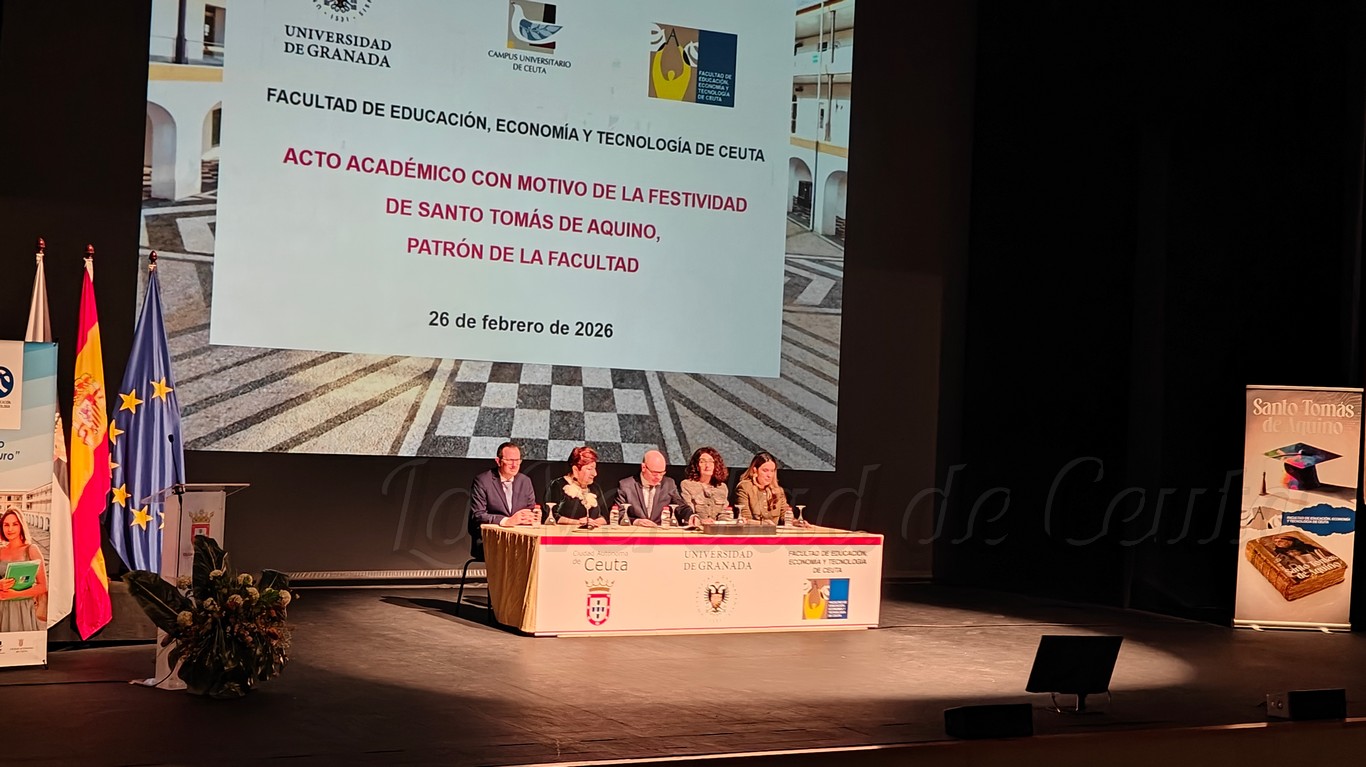 La Facultad de Educación, Economía y Tecnología celebra en Ceuta su 90 aniversario con un acto académico en el Teatro Auditorio del Revellín