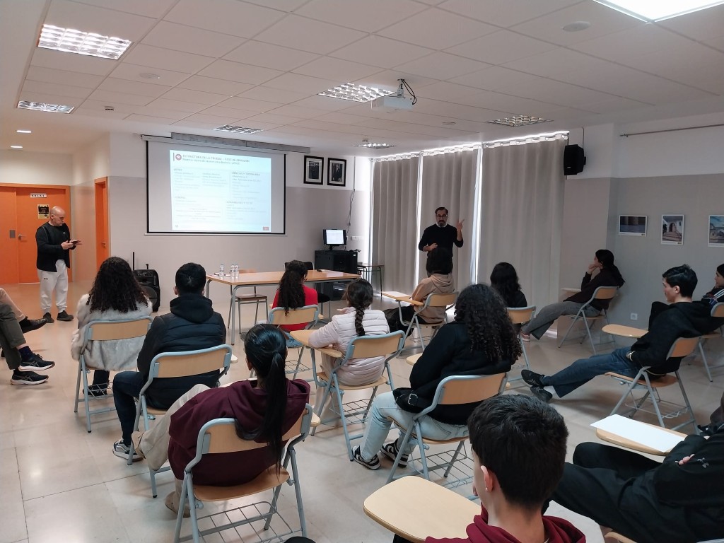 La Universidad de Granada realiza en Marruecos sesiones de orientación de Bachillerato