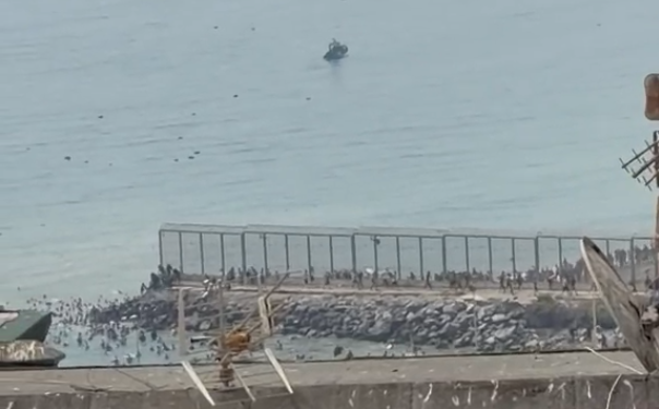La frontera de Ceuta será reforzada: espigones más largos, drones y boyas permanentes