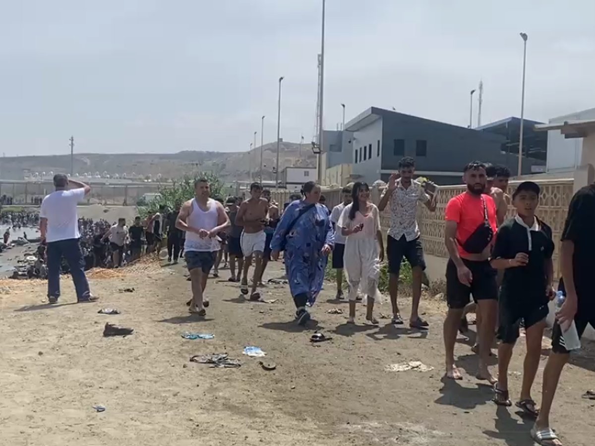 El Gobierno anuncia que atenderá las necesidades alimenticias de los migrantes que están en la calle en Ceuta 