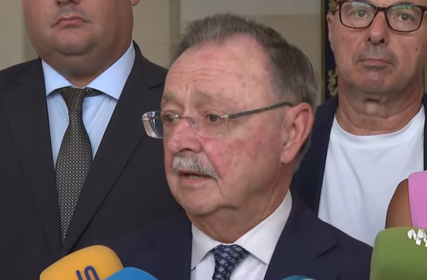 Vivas confirma que los polideportivos saldrán del plan de alojamiento, pero aún no hay alternativas cerradas