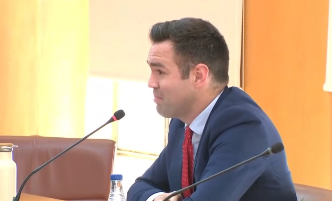 Ceuta debatirá la necesidad de un aeropuerto, pero la propuesta de Verdejo queda sola en la Asamblea