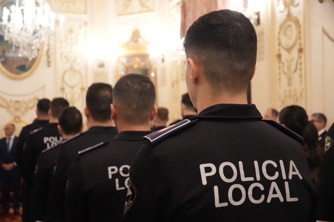 Toma posesion policias locales 20