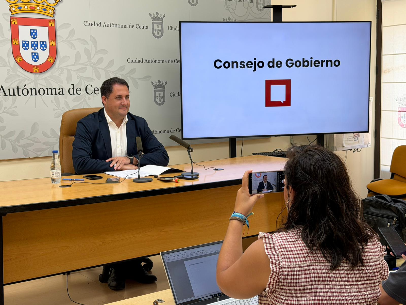 El Consejo de Gobierno recibe la documentación del proceso selectivo de Obimasa