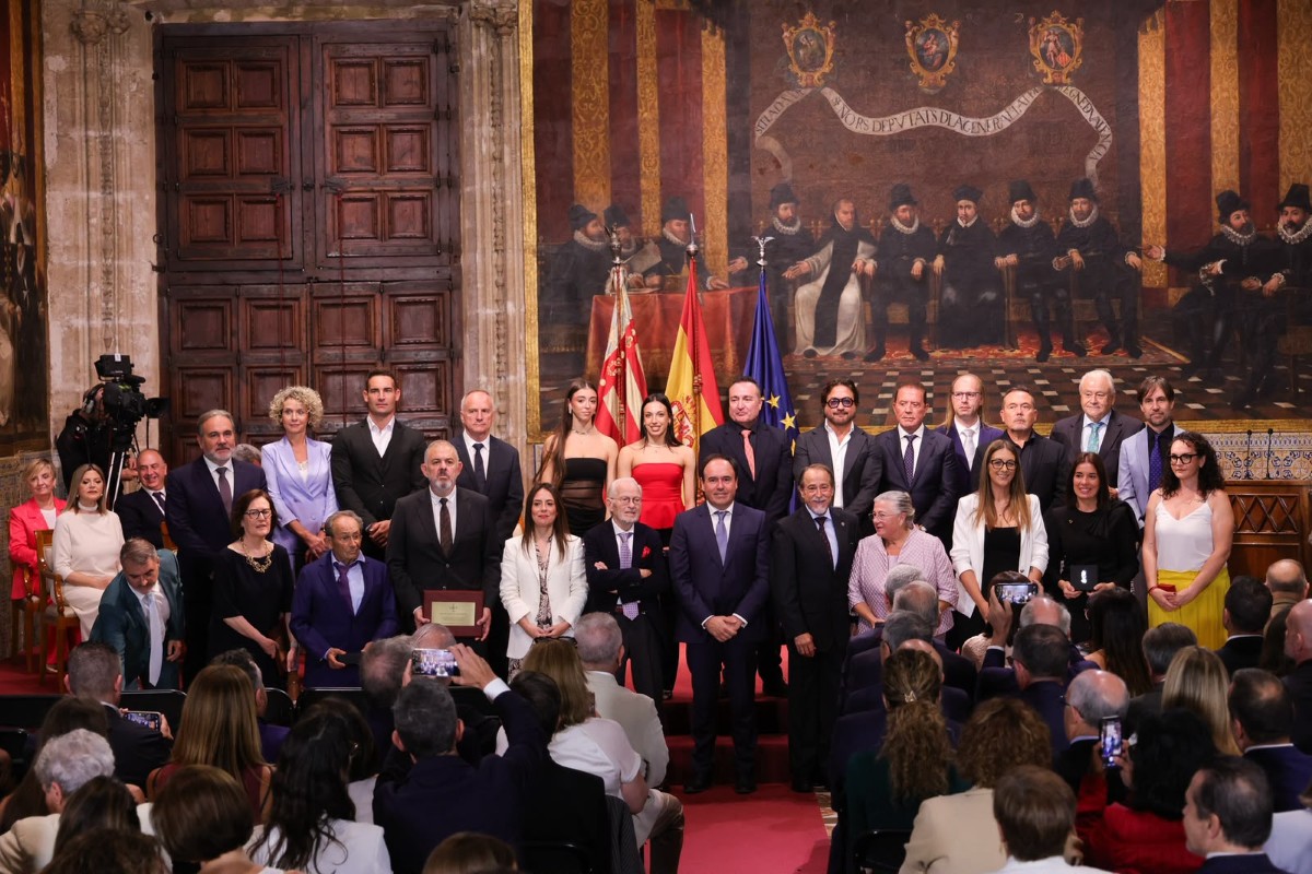 Ceuta recibe la Alta Distinción de la Generalitat Valenciana