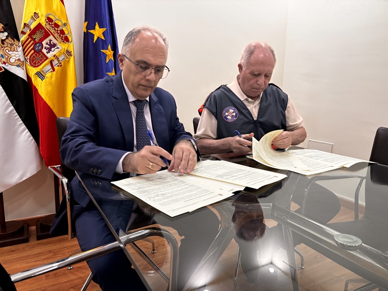 La Ciudad renueva el convenio de colaboración con la Asociación de Voluntarios de Protección Civil
