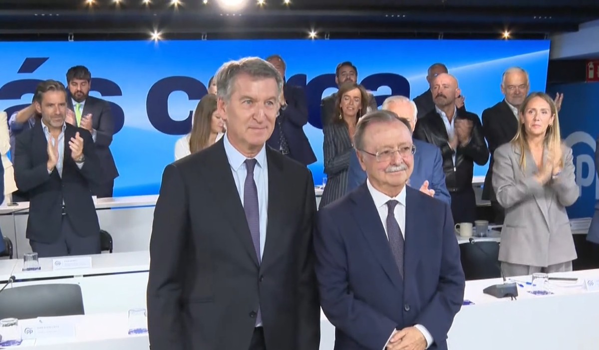 Vivas acusa al Gobierno de dejar a Ceuta “al borde del abismo” y exige explicaciones por la gestión de la invasión