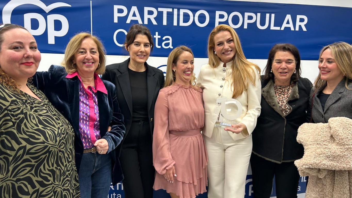 PP Premio Mujer 10 2