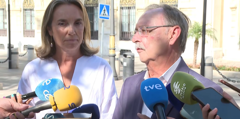 Gamarra y Vivas elevan la presión al Gobierno para acelerar el retorno a Marruecos de los migrantes que permanecen en Ceuta
