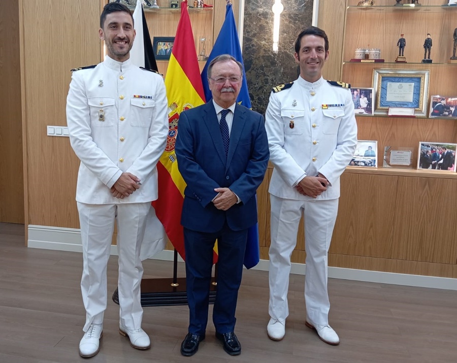 Vivas comandante islaleon 1