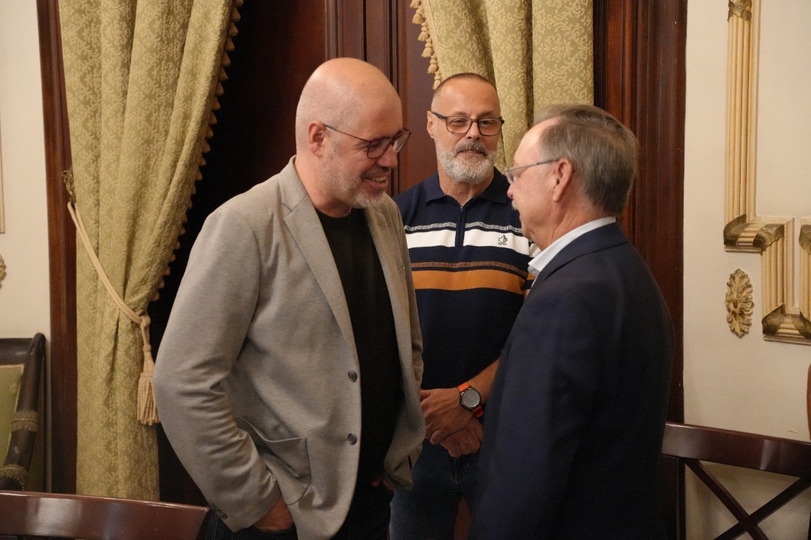 Unai Sordo traslada sus reivindicaciones al presidente de la Ciudad y al delegado del Gobierno