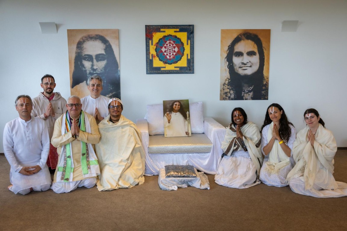 Formación internacional de pandits y panditas en Alemania impulsa los ritos del hinduismo en Occidente
